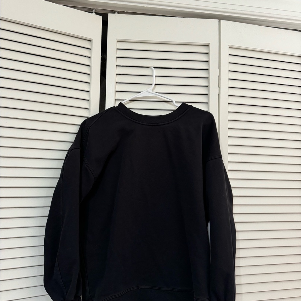 Lululemon Black Crewneck
